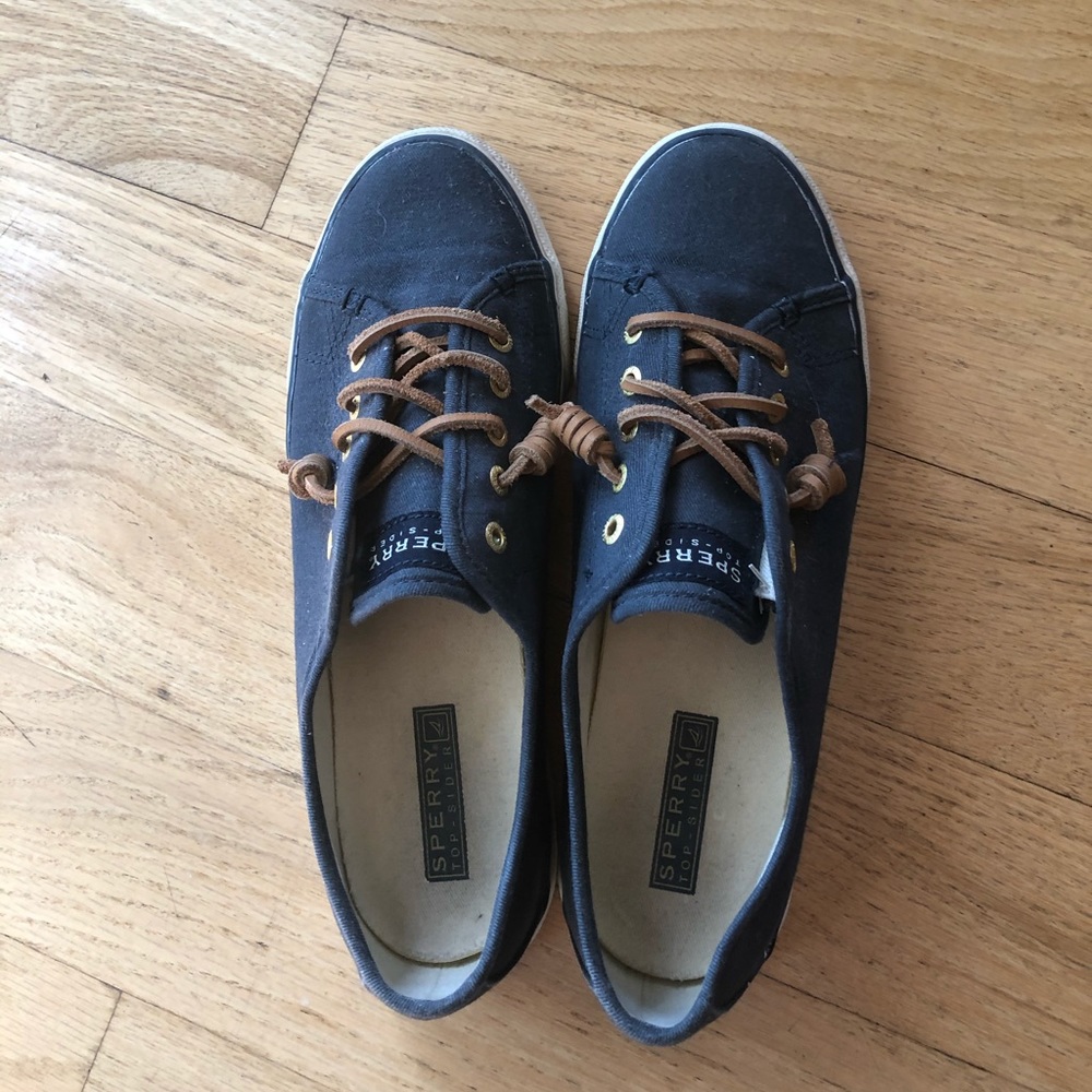 SPERRY WOMENS SLIP ON SHOES